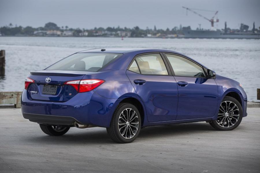  Toyota Corolla 2014 года  (фото 182 из 212)